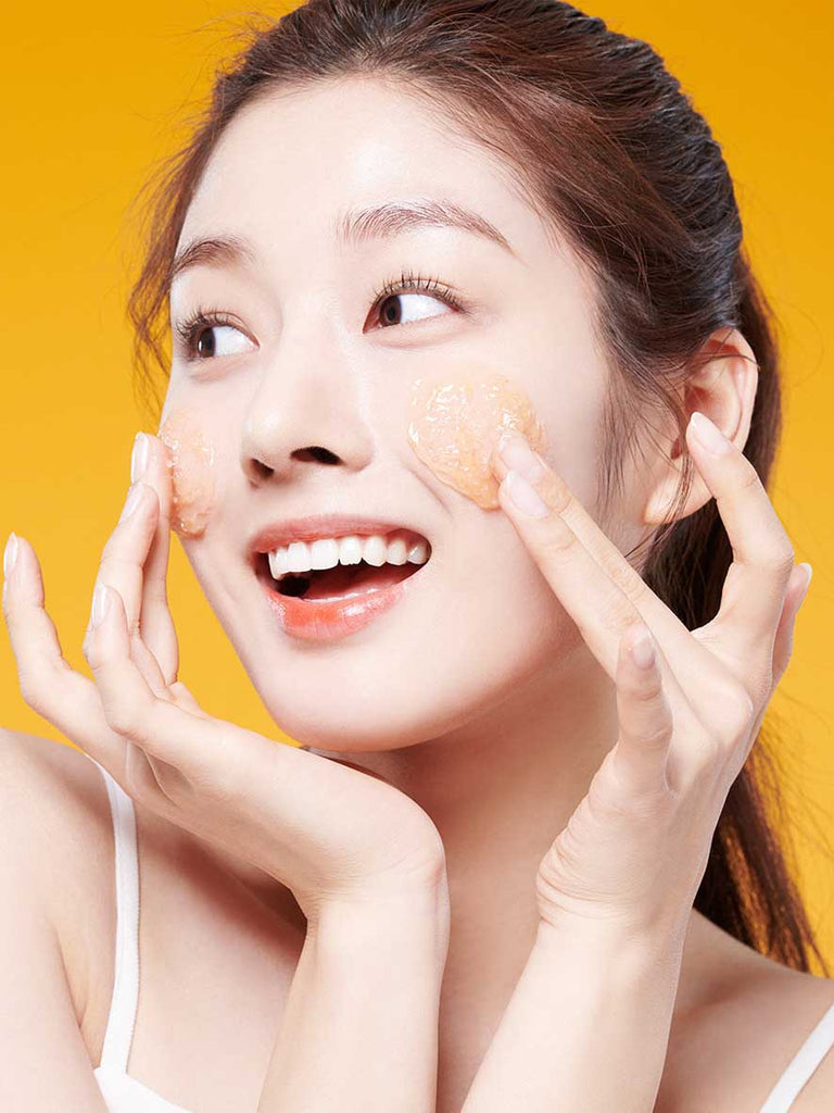 Commonlabs. Vitamin C Glow Boosting Face Mask